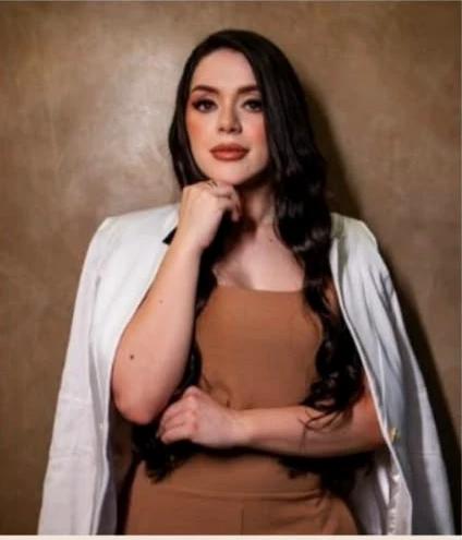Alyni Dalla Vecchia